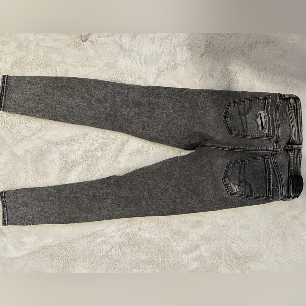 American Eagle Skinny Ripped Jeans Size 4 Short